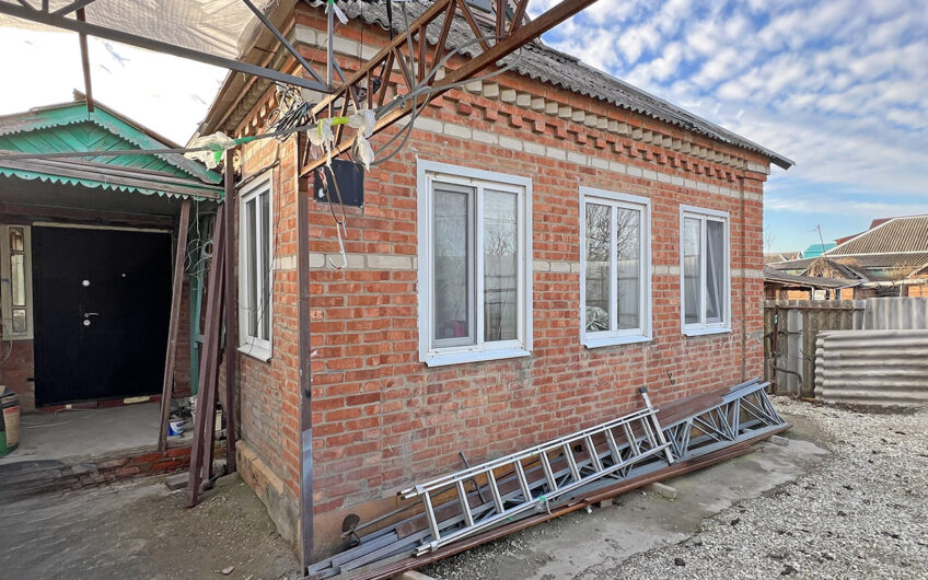 Дом 55 м² на участке 4 сот., г.Славянск-на-Кубани, р-н Северного Парка