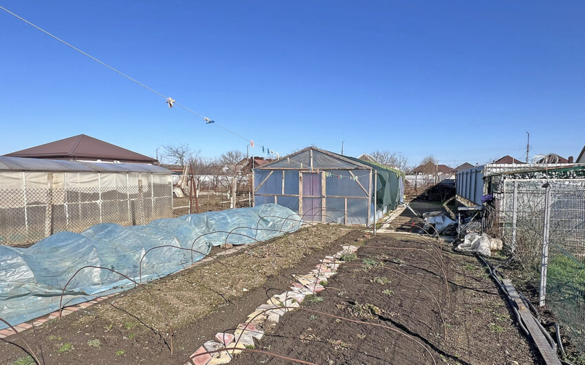 Дом 75.1 м² на участке 6.5 сот.,г.Славянск н/К, р-н Школы 16