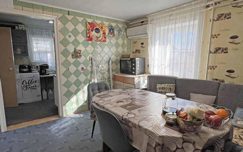 Дом 75.1 м² на участке 6.5 сот.,г.Славянск н/К, р-н Школы 16