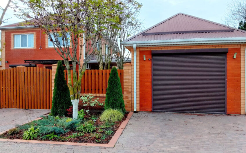 Дом 245 м² на участке 11 сот., х.Чигрина, 10 км от г.Славянск н/К