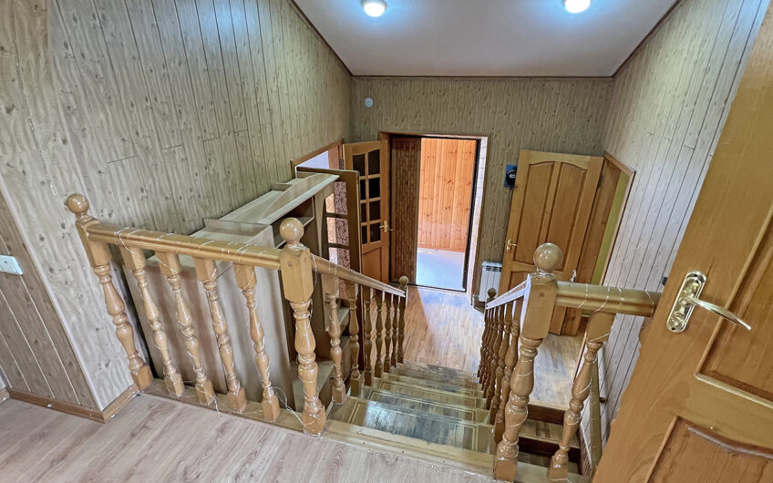 Дом 115 м² на участке 4.2 сот., г.Славянск н/К, р-н Школы 17