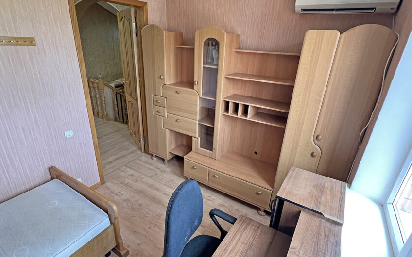 Дом 115 м² на участке 4.2 сот., г.Славянск н/К, р-н Школы 17