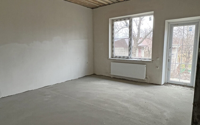 Дом 120 м² на участке 4 сот., г.Славянск н/К, р-н Воинской части