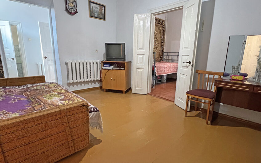 Дом 86.1 м² на участке 11.1 сот., г.Славянск н/К, р-н Школы №18