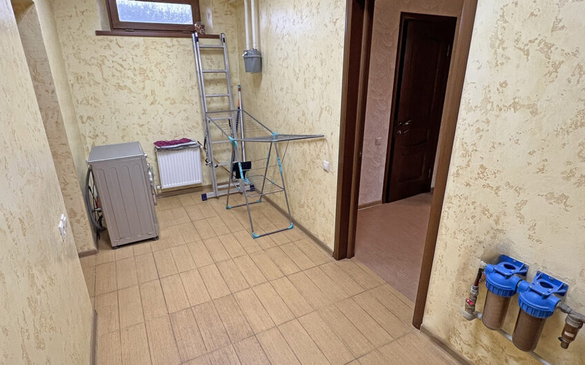 Дом 180 м² на участке 8 сот., г.Славянск-на-Кубани, Центральная усадьба Сад-Гигант