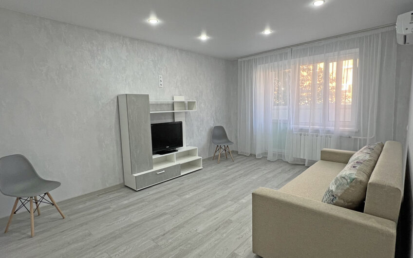 2-к квартира, 51.2 м², 2/5 эт., г.Славянск н/К, р-н Прокуратуры