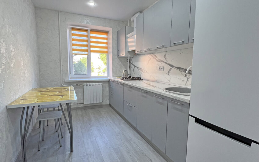 2-к квартира, 51.2 м², 2/5 эт., г.Славянск н/К, р-н Прокуратуры