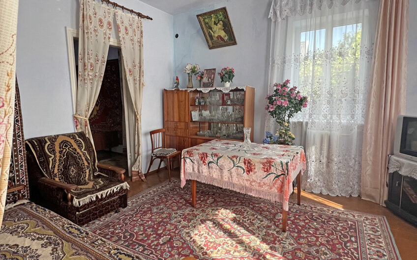 Дом 60 м² на участке 10 сот., г.Славянск н/К, ул.Школьная