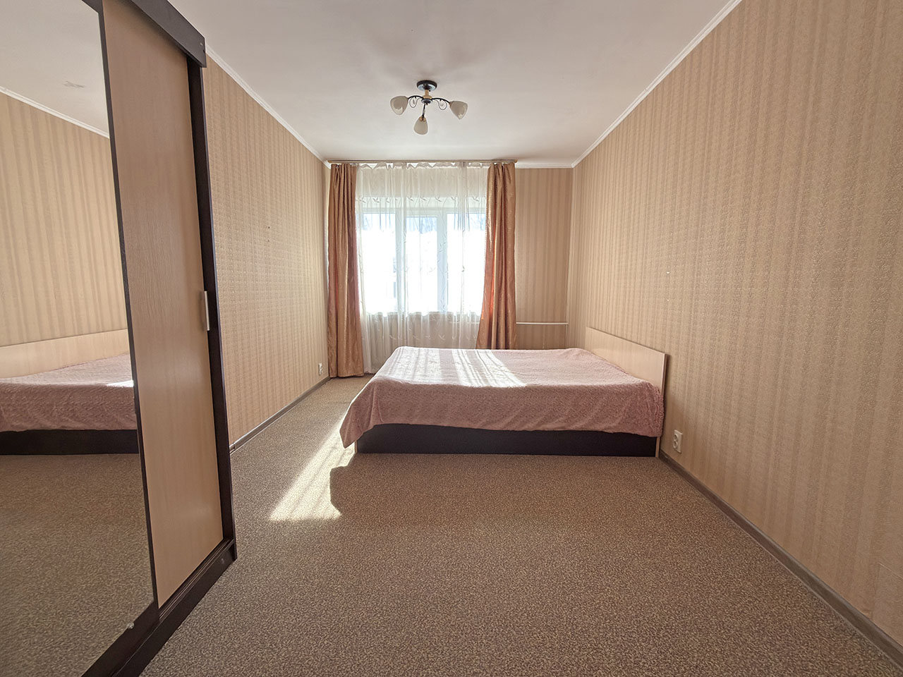 2-к квартира, 40.5 м², 1/2 эт., г.Славянск н/К, р-н ЦРБ