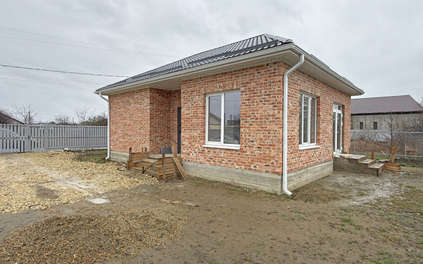Дом 81 м² на участке 8 сот., г.Славянск н/К, с/т Хуторок