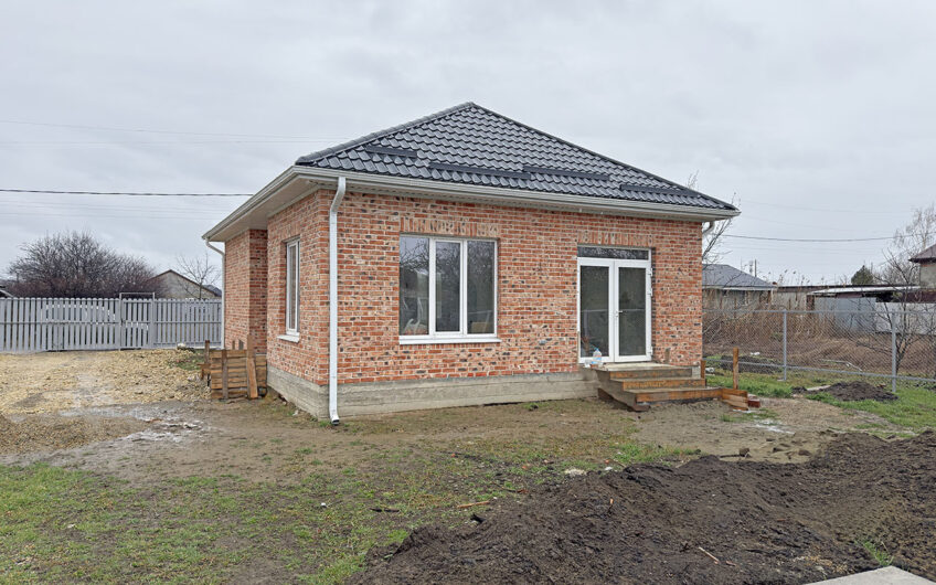 Дом 81 м² на участке 8 сот., г.Славянск н/К, с/т Хуторок
