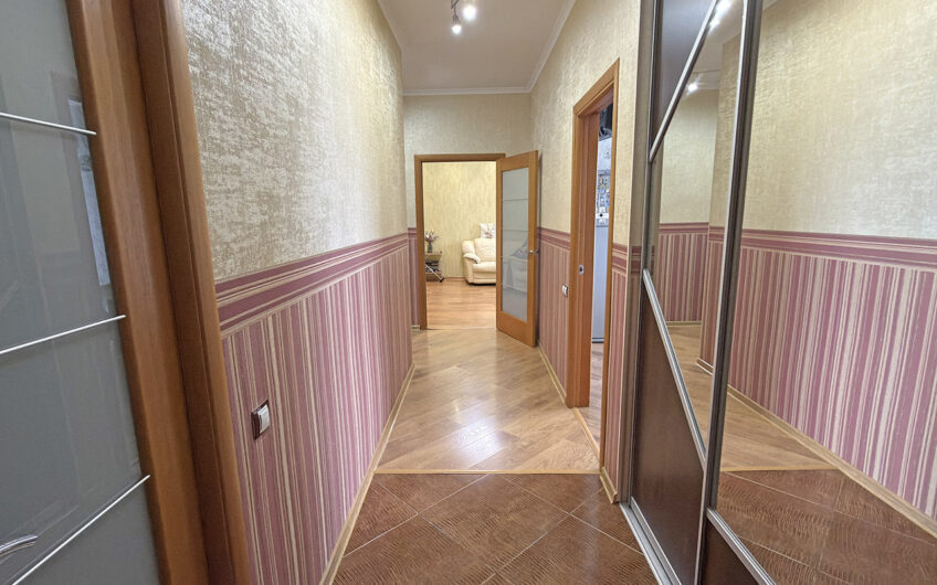 3-к квартира, 99.1 м², 3/5 эт., г.Славянск н/К, Центр города