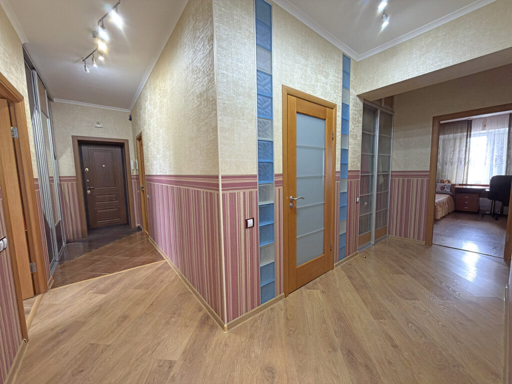 3-к квартира, 99.1 м², 3/5 эт., г.Славянск н/К, Центр города, фото 9 из 17