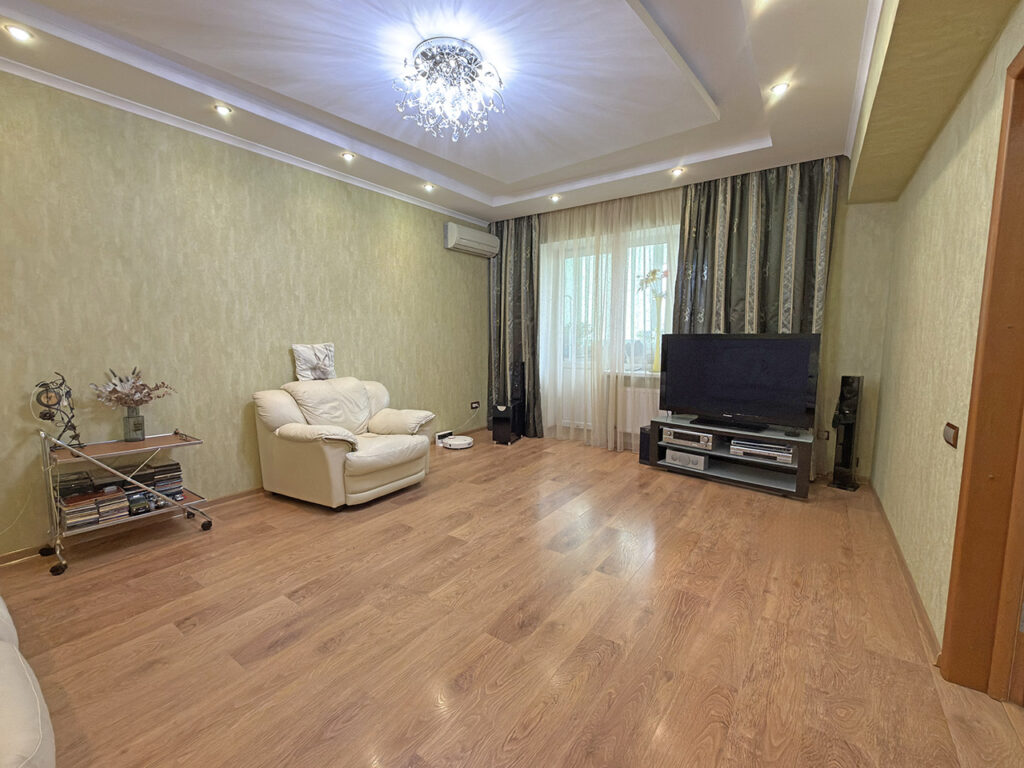 3-к квартира, 99.1 м², 3/5 эт., г.Славянск н/К, Центр города, фото 1 из 17