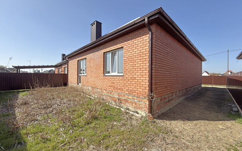 Дом 143 м² на участке 3 сот., г.Славянск н/К, Центр