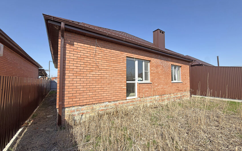 Дом 143 м² на участке 3 сот., г.Славянск н/К, Центр