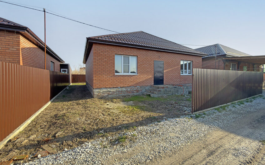 Дом 143 м² на участке 3 сот., г.Славянск н/К, Центр