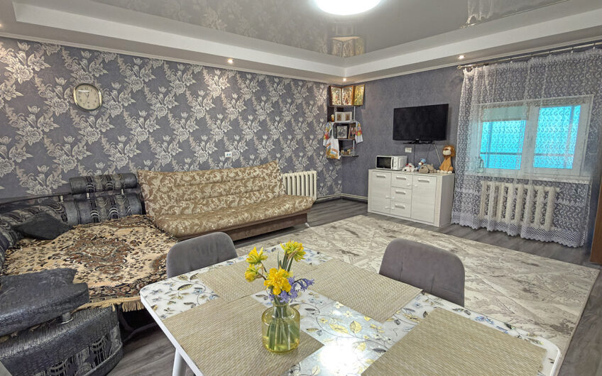 Дом 95 м² на участке 7 сот., г.Славянск н/К, ЦРБ