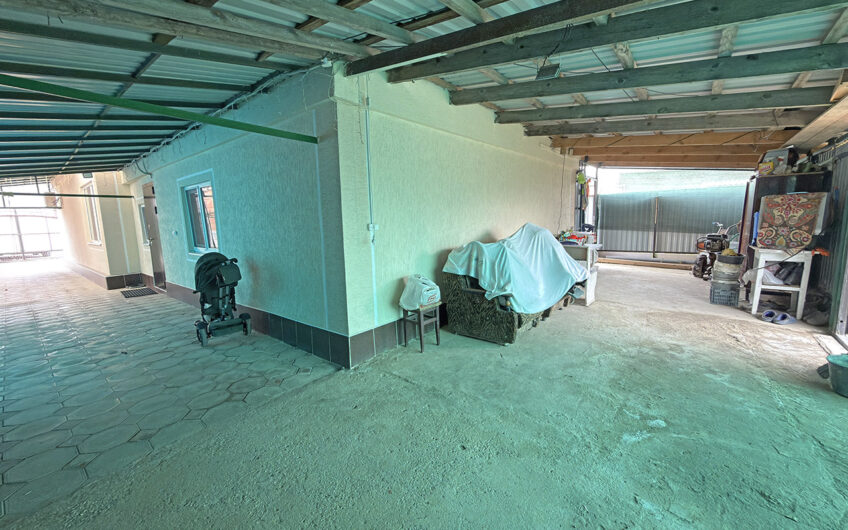 Дом 95 м² на участке 7 сот., г.Славянск н/К, ЦРБ