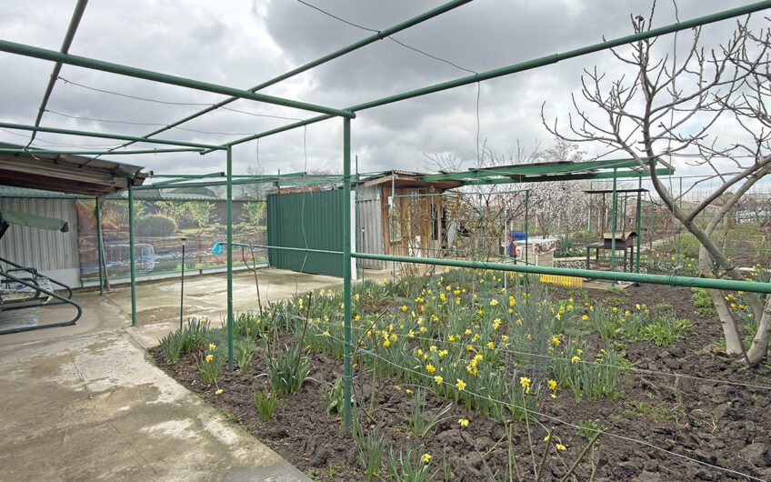 Дом 95 м² на участке 7 сот., г.Славянск н/К, ЦРБ