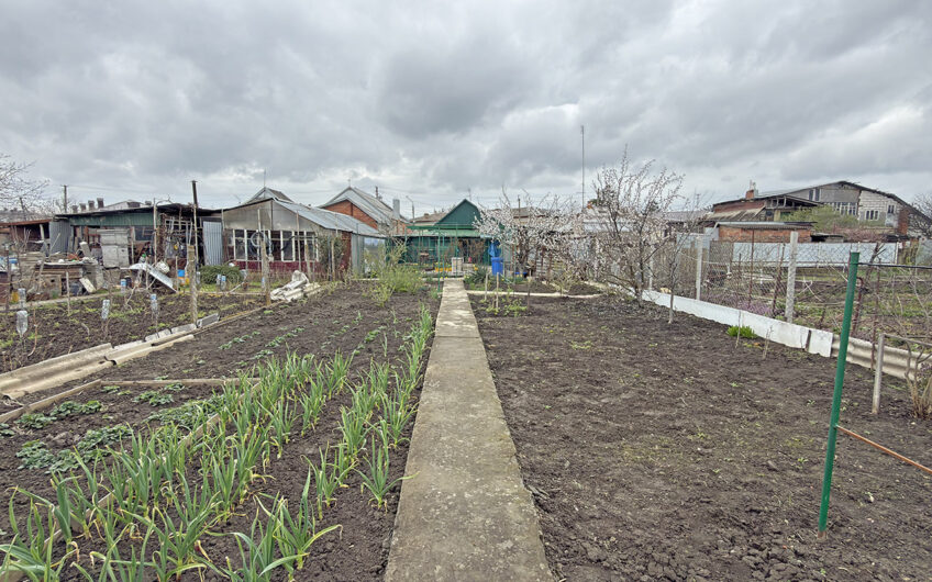 Дом 95 м² на участке 7 сот., г.Славянск н/К, ЦРБ