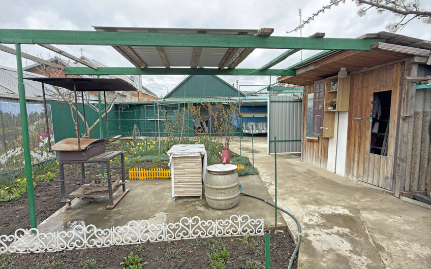 Дом 95 м² на участке 7 сот., г.Славянск н/К, ЦРБ