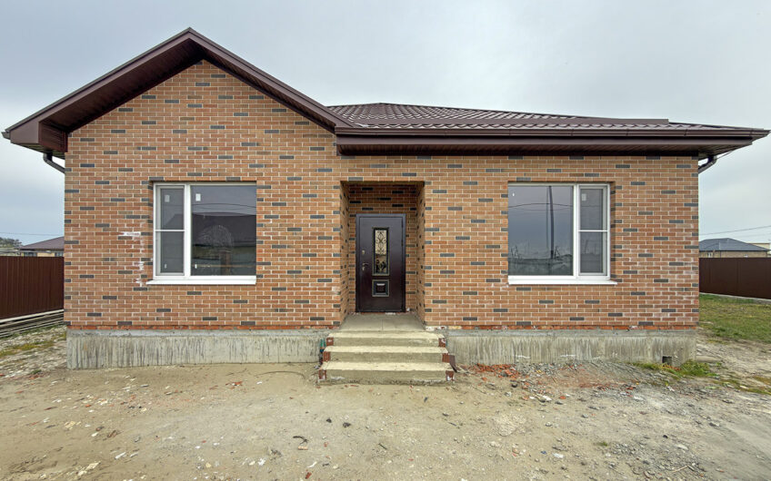 Дом 120 м² на участке 8 сот., г.Славянск н/К, мкр.Юго-Западный