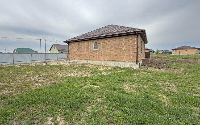 Дом 120 м² на участке 8 сот., г.Славянск н/К, мкр.Юго-Западный