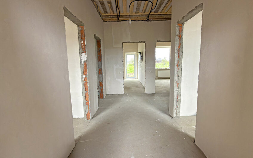 Дом 120 м² на участке 8 сот., г.Славянск н/К, мкр.Юго-Западный