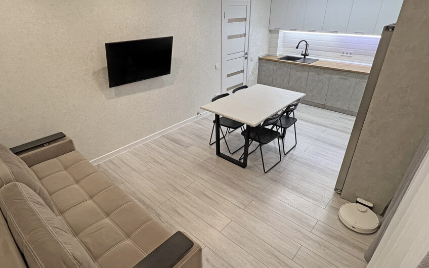 3-к квартира, 72.8 м², 2/5 эт., г.Славянск н/К, р-н Северного Парка