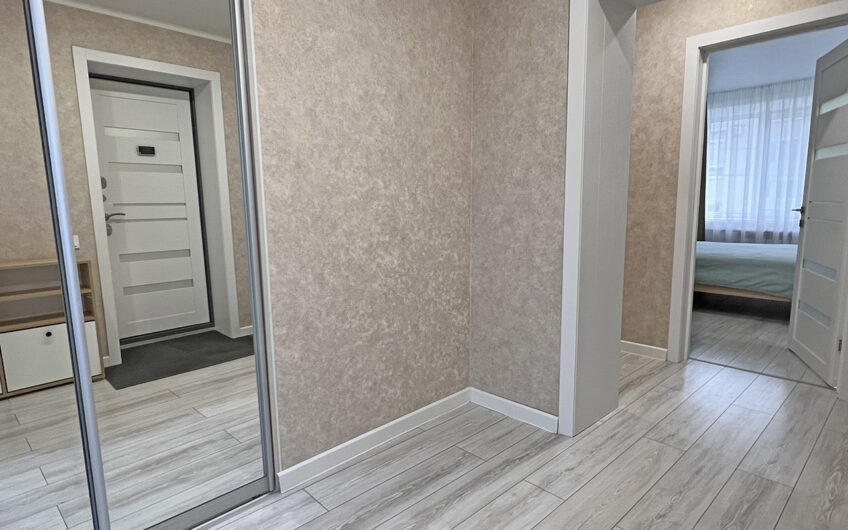 3-к квартира, 72.8 м², 2/5 эт., г.Славянск н/К, р-н Северного Парка