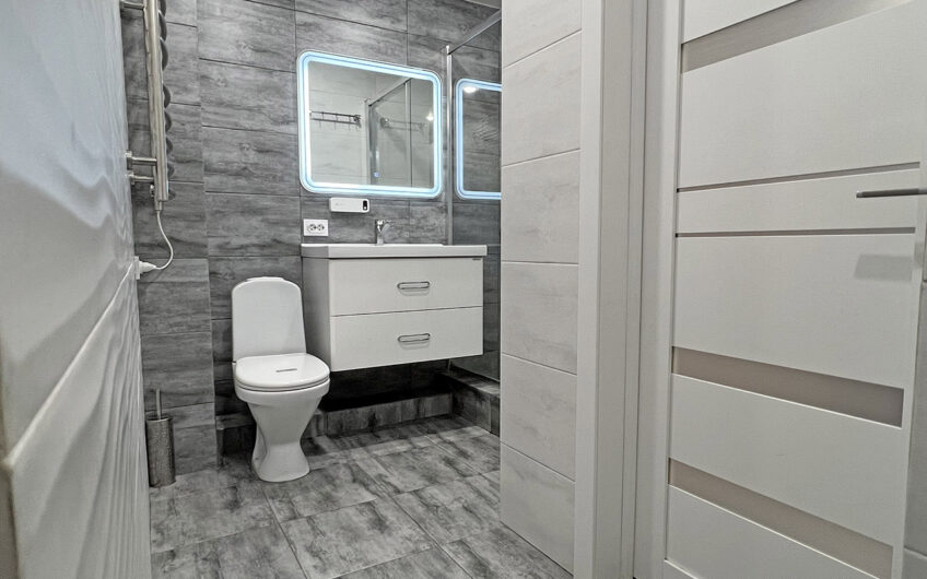 3-к квартира, 72.8 м², 2/5 эт., г.Славянск н/К, р-н Северного Парка