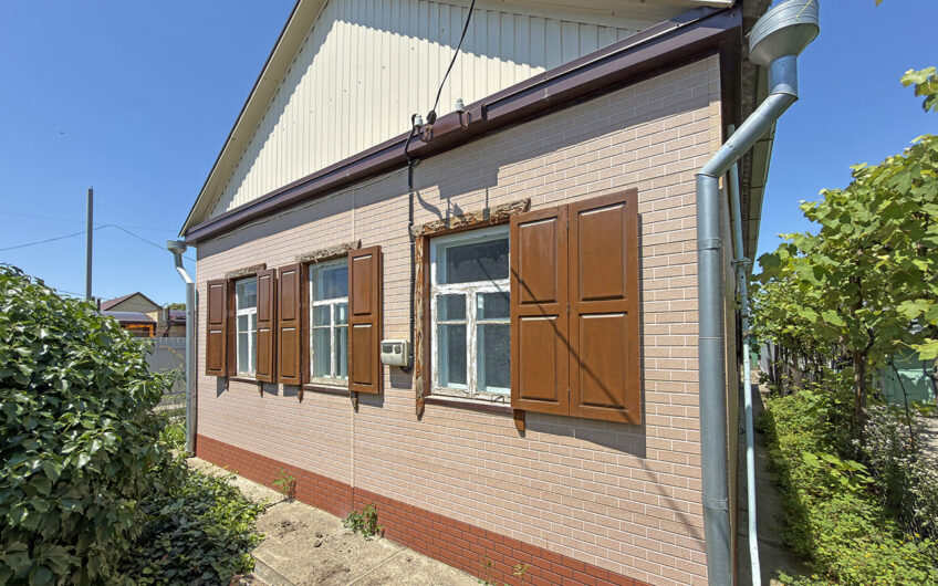 Дом 86.1 м² на участке 4 сот., г.Славянск н/К, р-н Школы №18