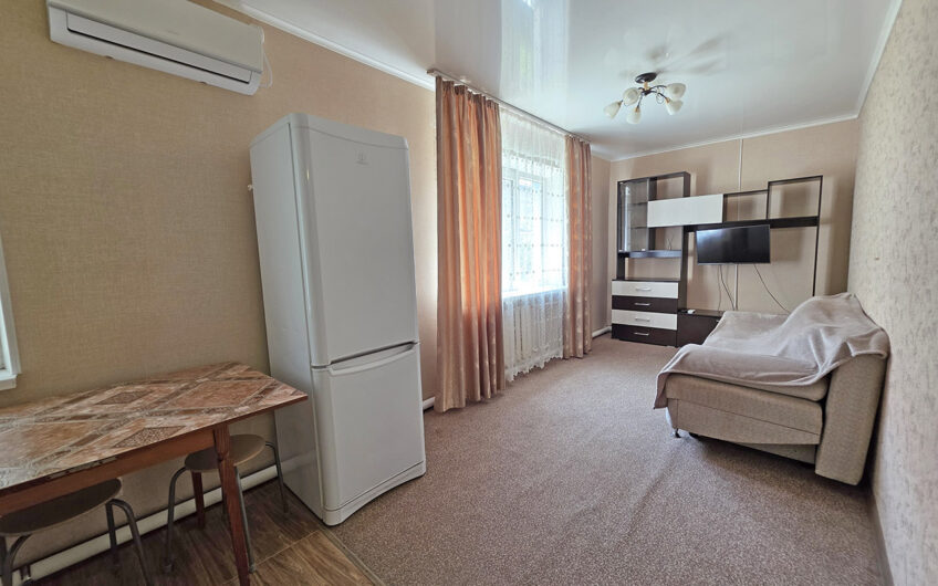 2-к квартира, 40.5 м², 1/2 эт., г.Славянск н/К, р-н ЦРБ