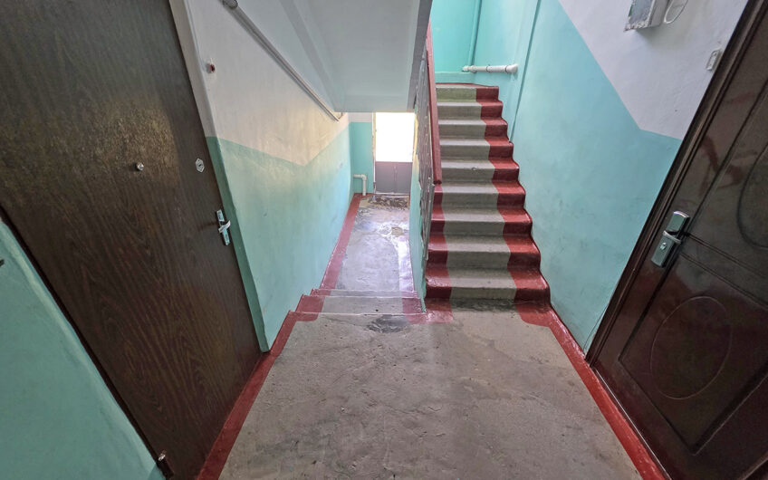 2-к квартира, 40.5 м², 1/2 эт., г.Славянск н/К, р-н ЦРБ