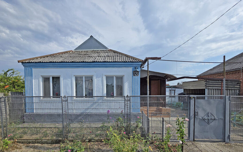 Дом 52 м² на участке 6.2 сот., г.Славянск н/К, р-н Воинской части